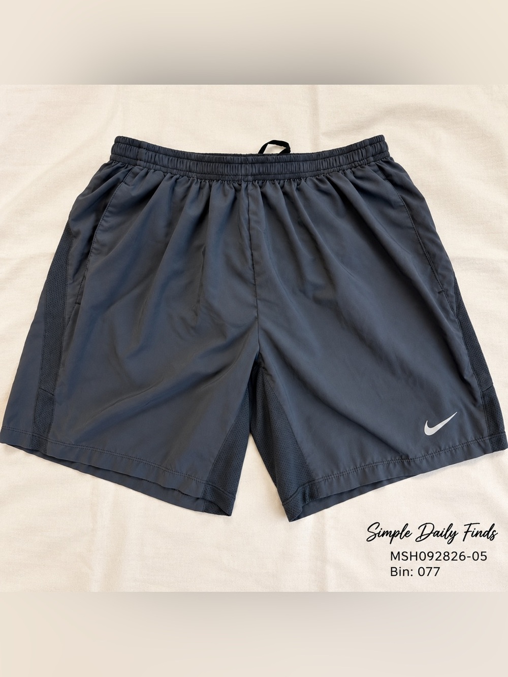 Nike Dri-FIT Men’s M Running Shorts Lined Mesh Zip Pocket Gray